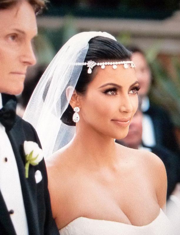 Bridal Accessories Inspiration: What Styles Do Celebrities Wear?
